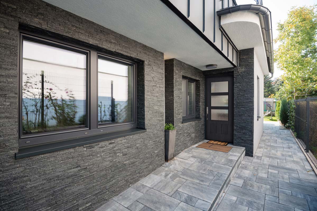 Dark & Moody Welcome