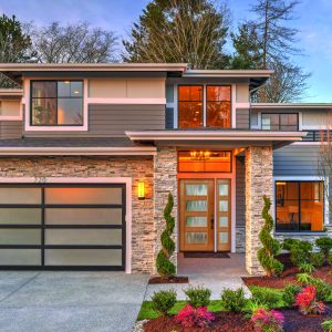 A Grand Contemporary Entrance